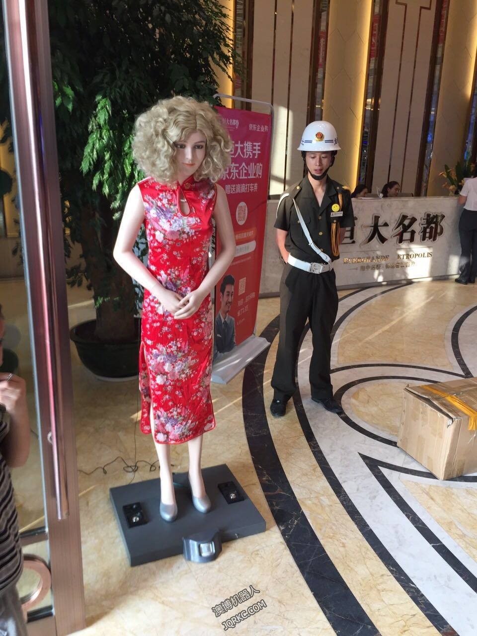 機器人取代普通工人？全是屁話